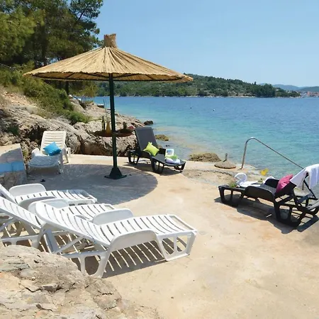 Beautiful In With Kitchenette Сasa de vacaciones Vela Luka