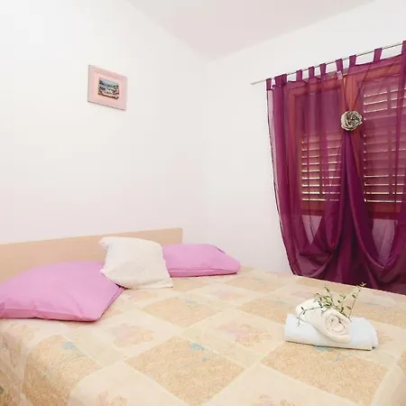Beautiful In With Kitchenette Сasa de vacaciones Vela Luka